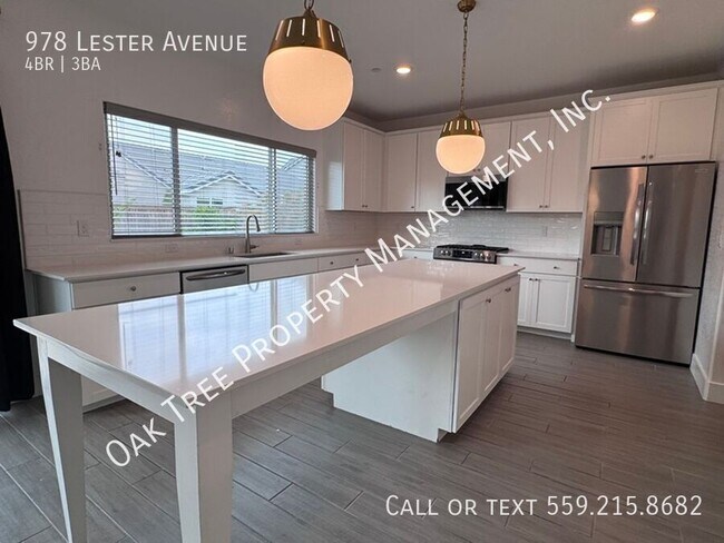 Foto del edificio - 978 Lester Ave