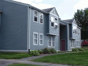 Building Photo - Riverboat Village
