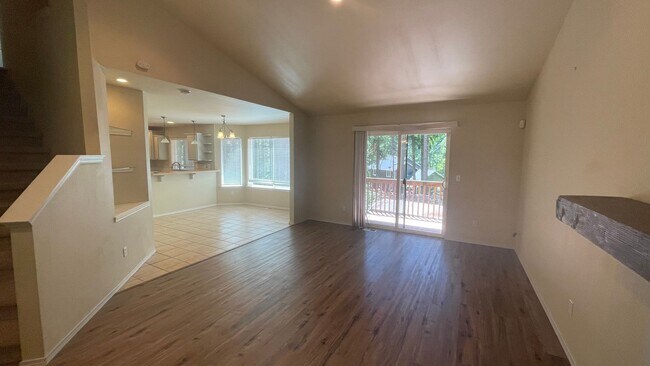 Foto del edificio - 2 Story Home in Clearwood Community