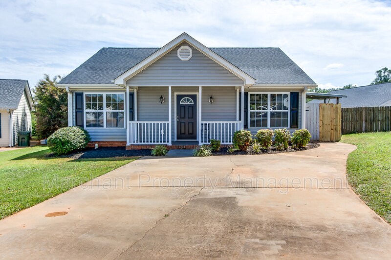 4 Long Pineview Ct, Greer, SC 29651 House Rental in Greer, SC