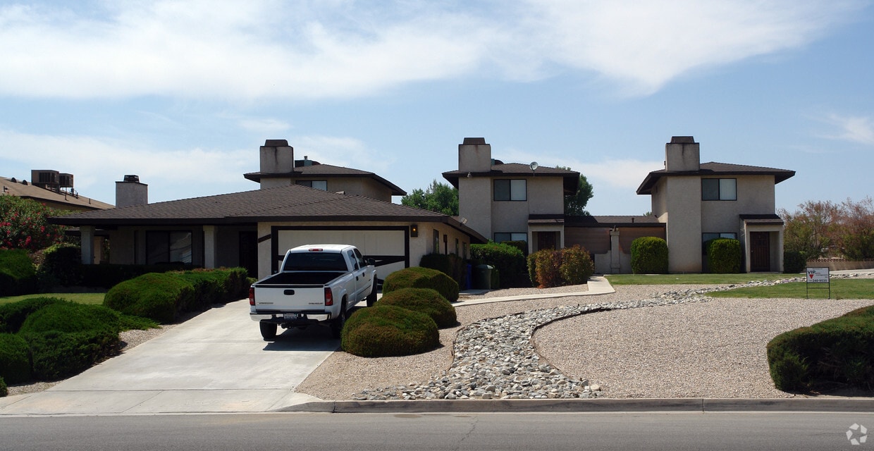 Primary Photo - 16216 Kamana Rd