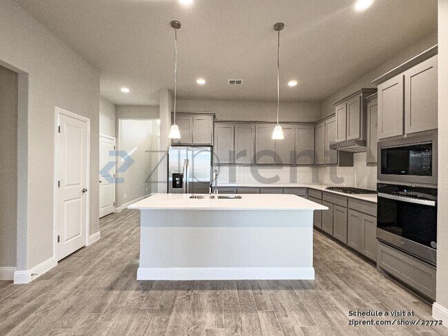 Building Photo - 3108 Lionsgate Dr
