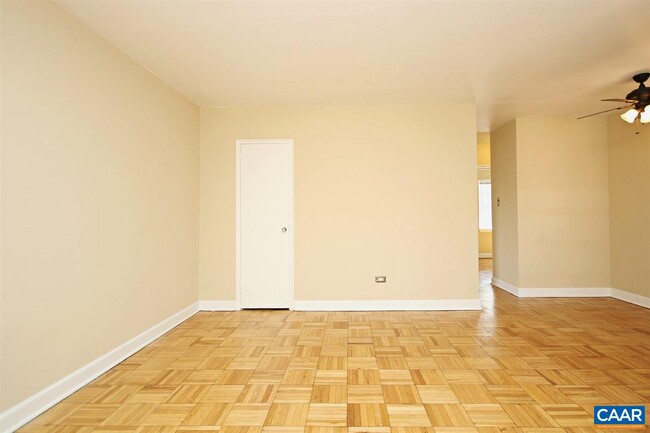 Building Photo - 32 UNIVERSITY Cir