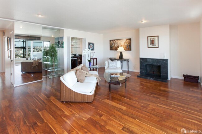 Foto del edificio - 77 Grand View Ave