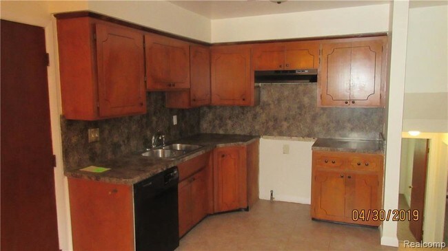 Building Photo - 32847 Gloede Dr