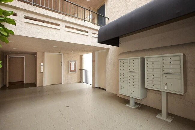 Foto del edificio - 3775 Georgia St