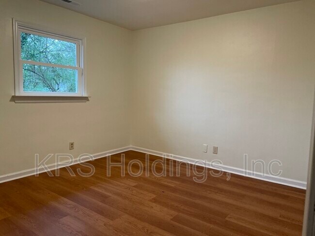 Foto del edificio - 7384 Kirby Crescent