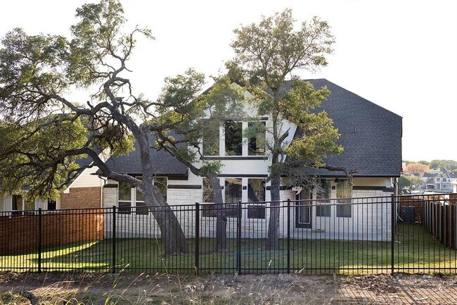 Foto del edificio - 7725 Alouette Dr