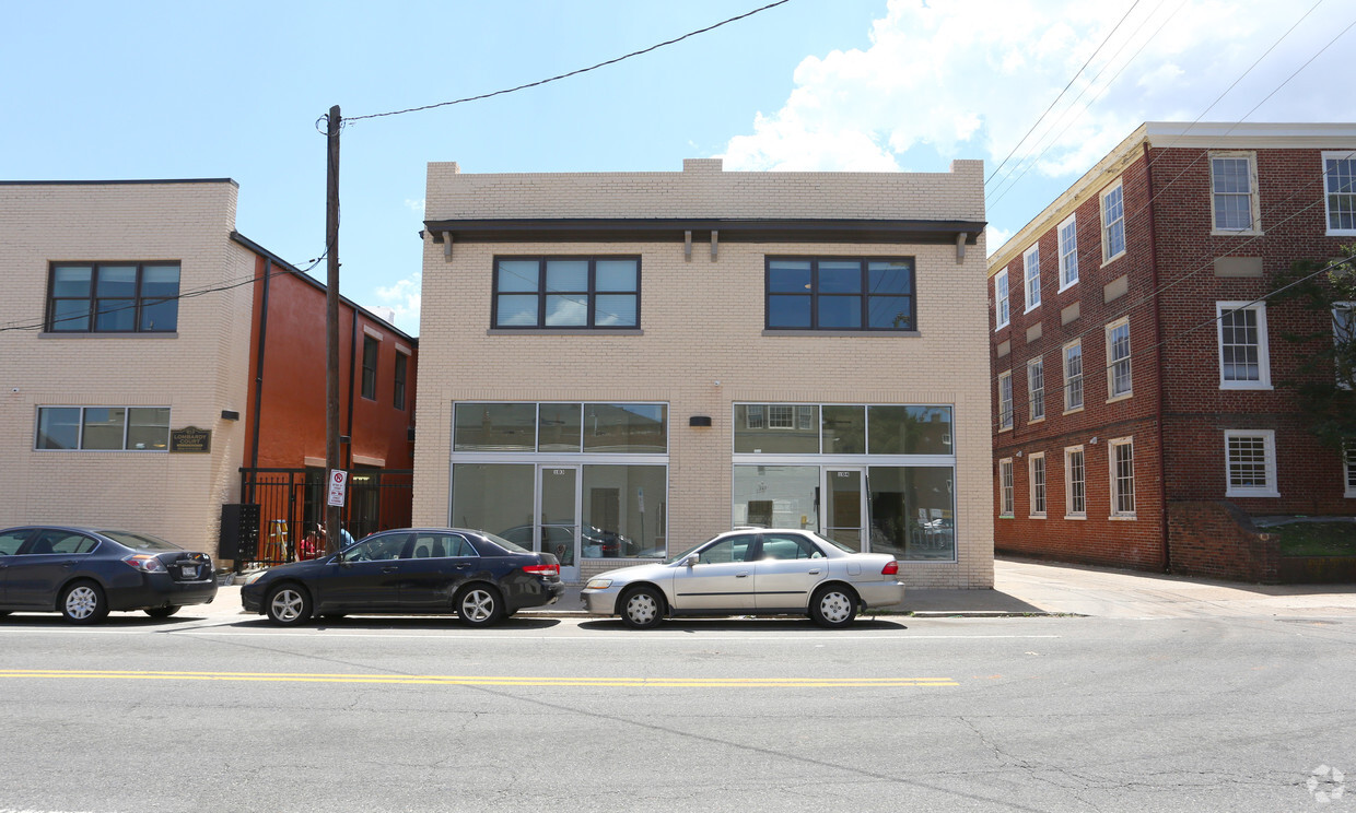 Primary Photo - Lombardy Lofts