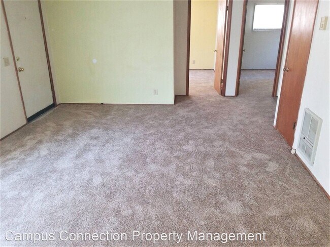 Building Photo - 3 br, 1 bath House - 2531 Kincaid