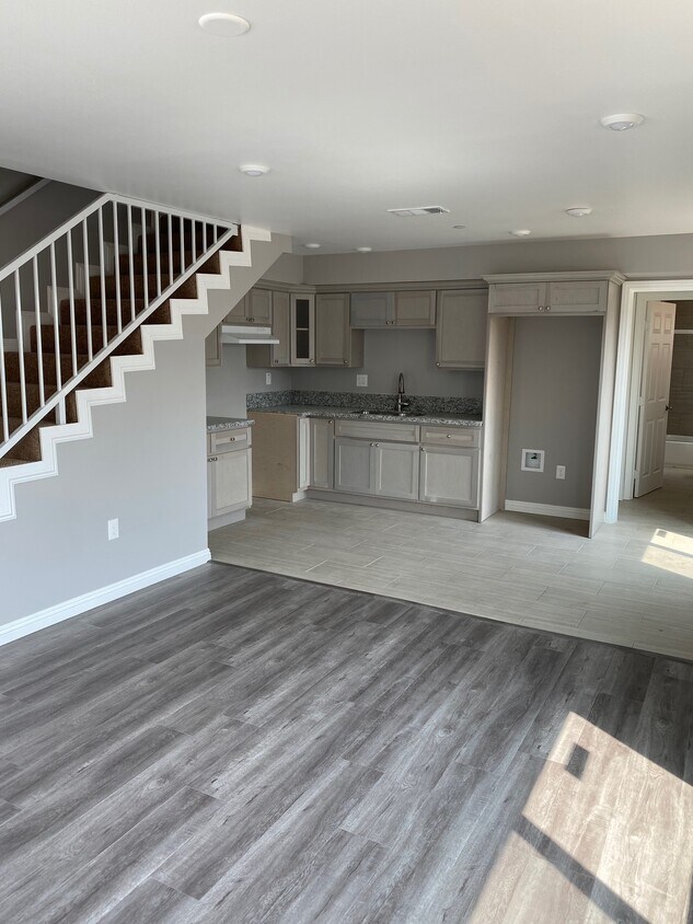 924 Lakme Ave, Los Angeles, CA 90744 Townhome Rentals in Los Angeles