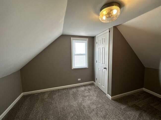 Foto del edificio - 3 Bedroom Single Family