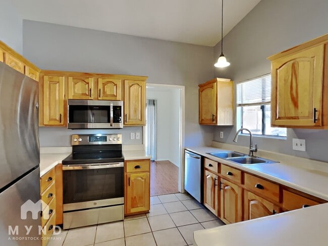Building Photo - 213 N Jacs Pl