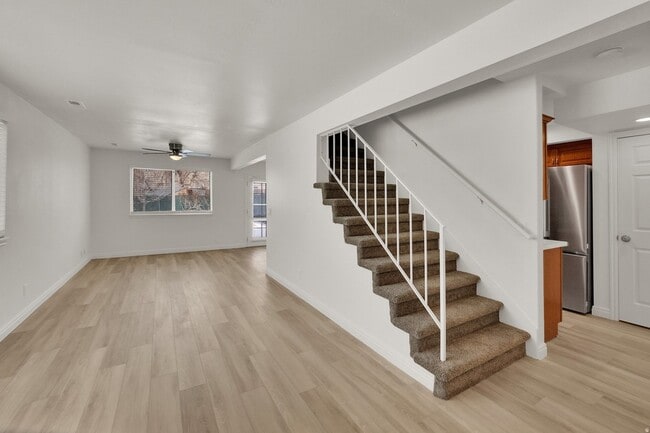 Building Photo - 7873 S Chadbourne Dr