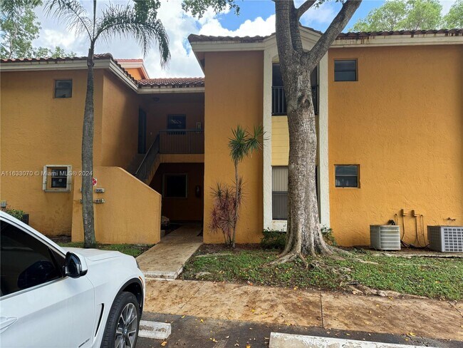 Building Photo - 3986 Coral Tree Cir