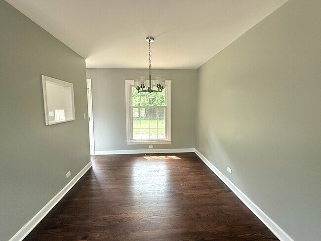 Foto del edificio - 1807 S Surrey Ridge Dr