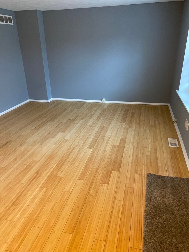 Foto del edificio - 9475 Timber View Dr