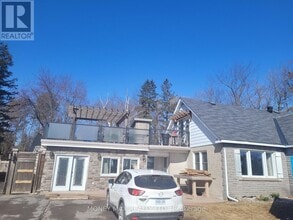 Building Photo - 2952 Prince of Wales Dr