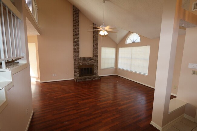 Building Photo - 12510 Sableleaf Dr