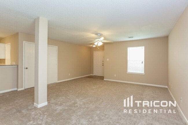 Building Photo - 5746 Gasser Ln