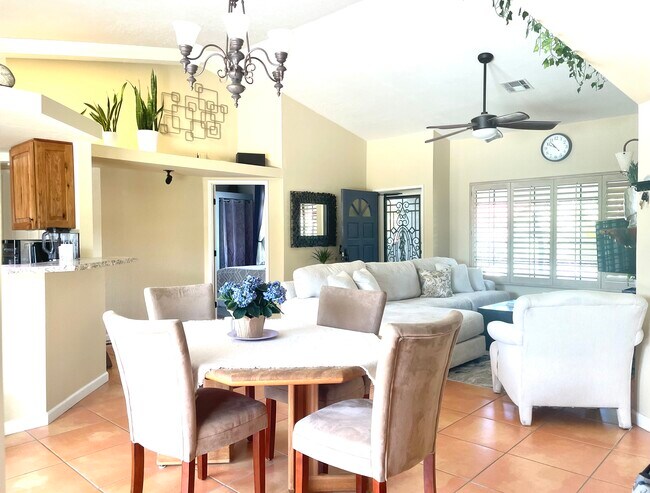 Building Photo - 28790 Avenida Marquesa