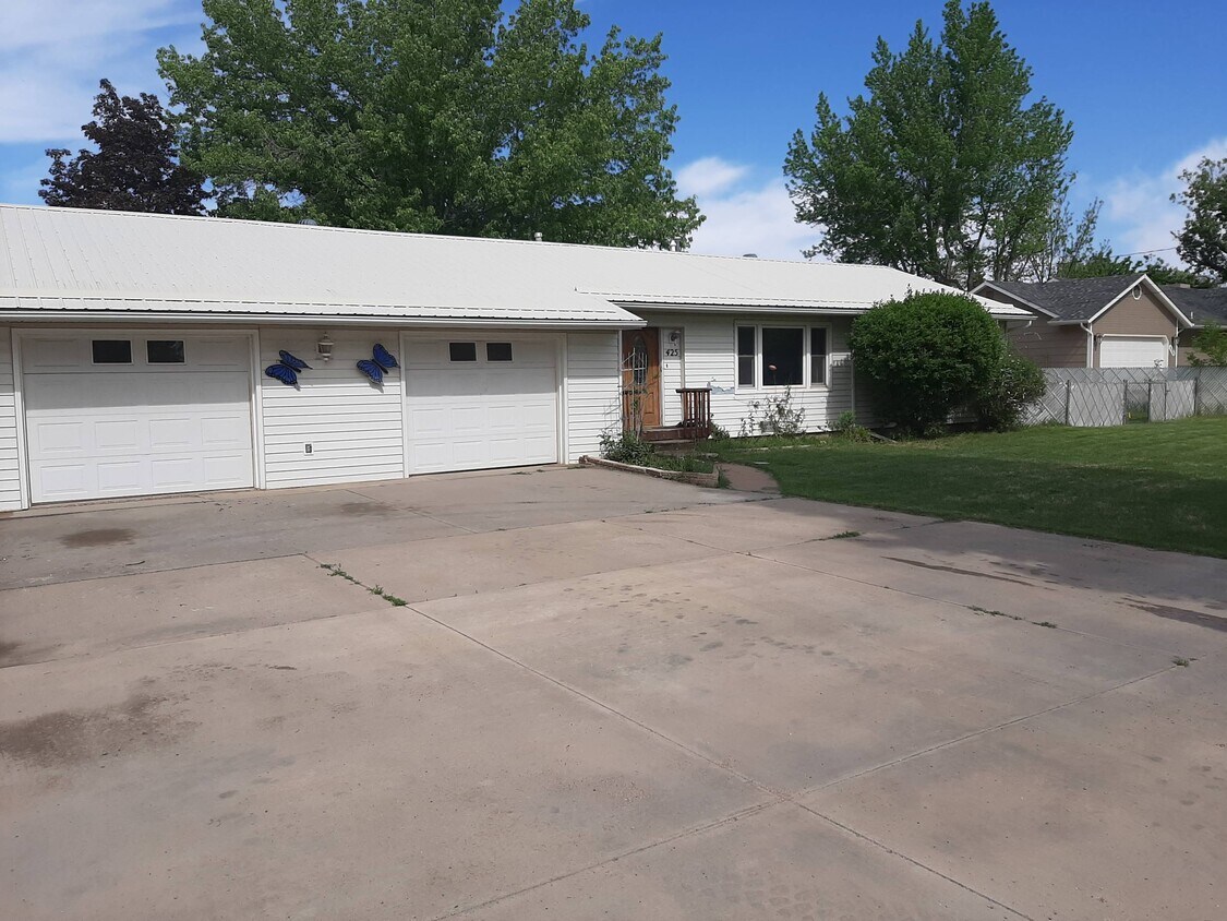 425 Greydene Ave, Cañon City, CO 81212 House Rental in Cañon City, CO