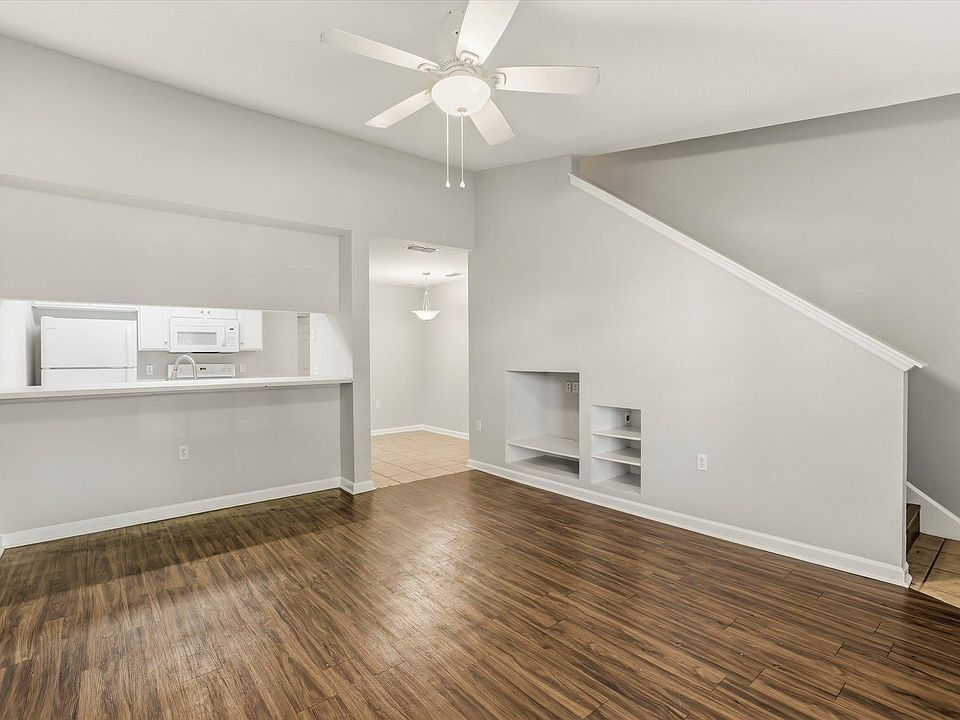 3-bedroom 3-bathroom condo off Tharpe, washer/dryer, Dishwasher, Pool! - 3-bedroom 3-bathroom condo off Tharpe, great location, newly updated!