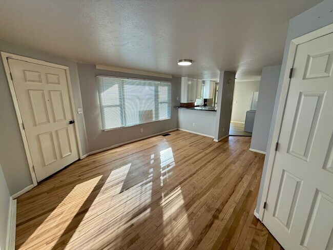 Foto del edificio - Remodeled 2-Bedroom