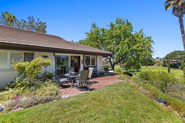 Foto del edificio - 12576 Oaks N Dr