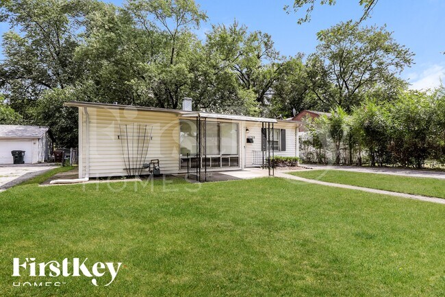 Building Photo - 16759 Artesian Ave