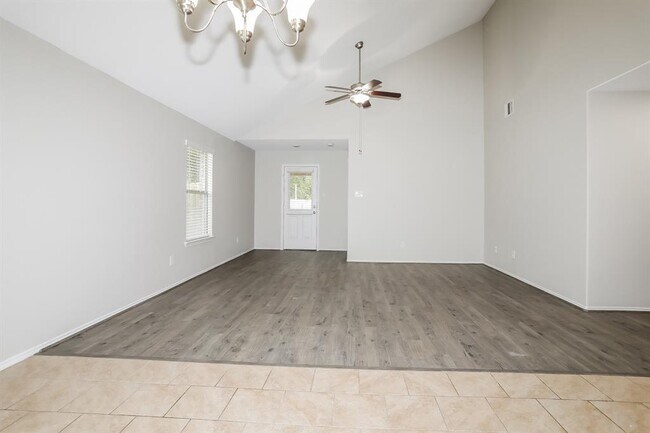 Foto del edificio - 9727 Paloma Creek Dr