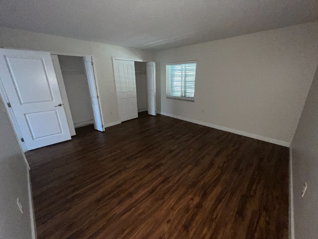 Building Photo - 210 Magnolia Rd