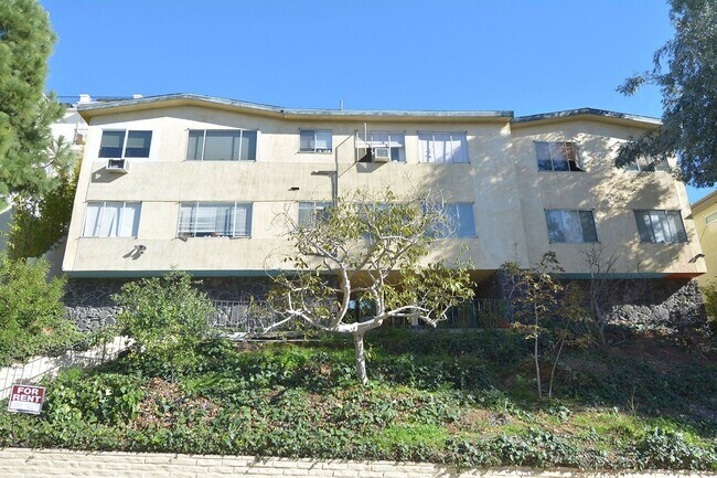 Entrada de Haverford Avenue. - 850 Haverford Ave