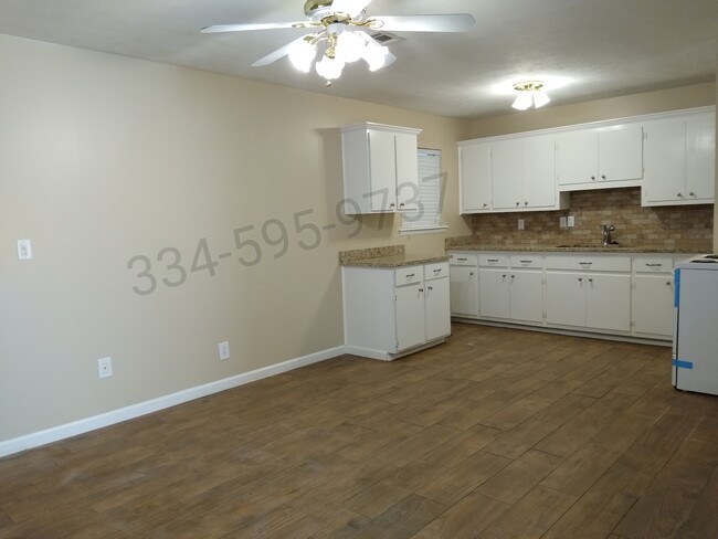 Foto del edificio - 2930 Englenook Rd