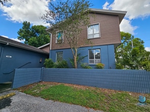 Building Photo - 7610 W Powhatan Ave