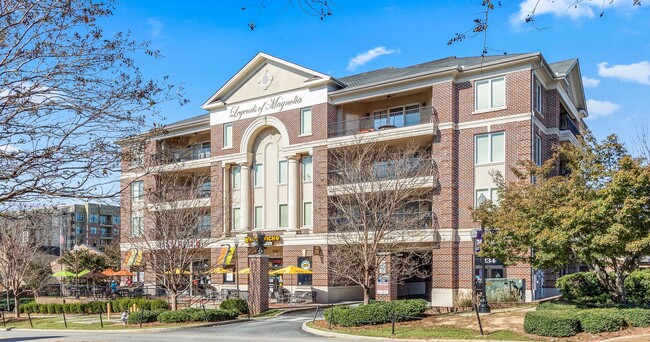 Building Photo - Downtown Auburn Luxury Living – Steps from...
