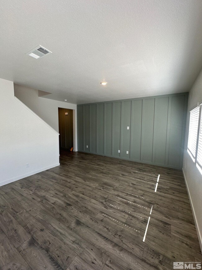 Building Photo - 420 Summer Triangle Dr