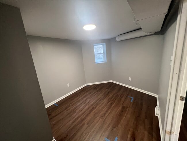 Bedroom 1 - 2543 W Thomas St