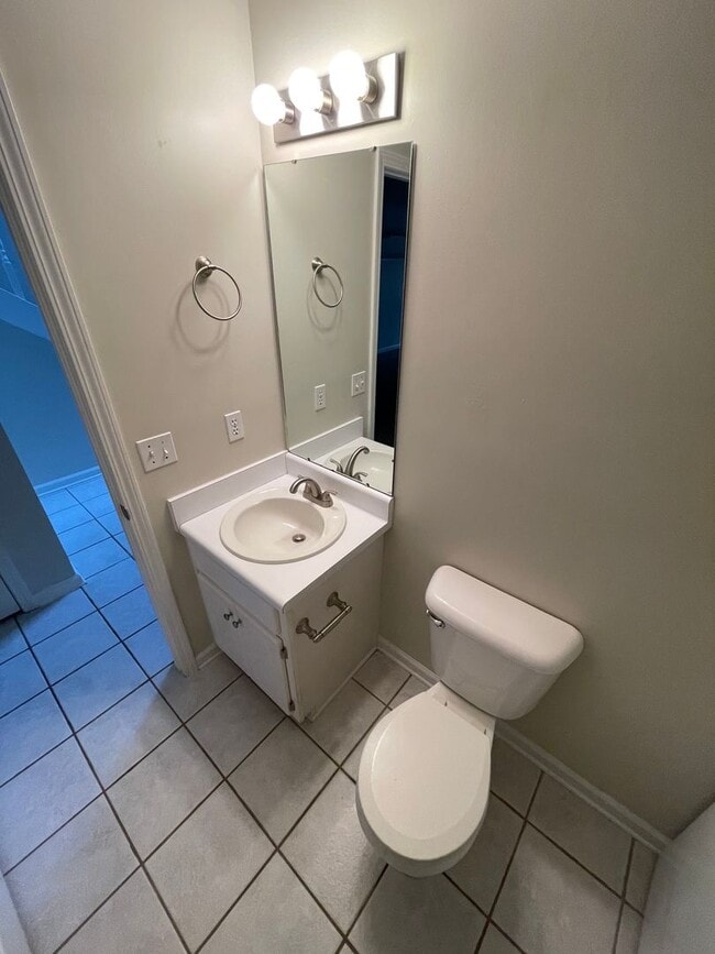 Building Photo - Briarwood West Sudvision - Stainless Steel...
