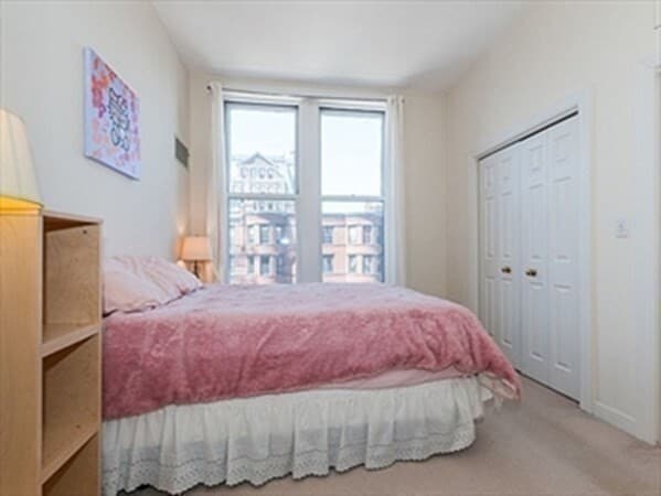 Foto del edificio - 354 Marlborough St