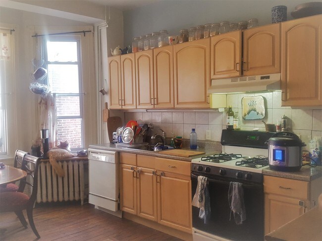 Foto del edificio - 4813 Springfield Ave