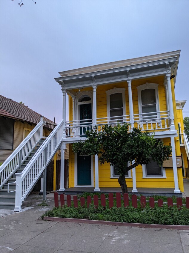 upper front unit - 519 U St