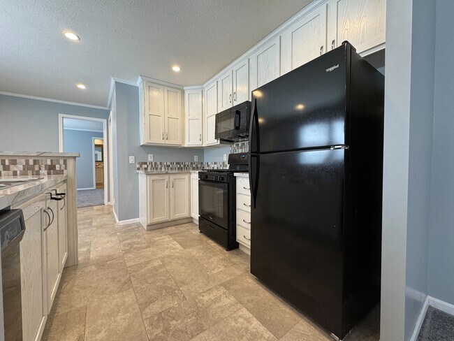 Foto del edificio - 2112 Bluebird Terrace NW