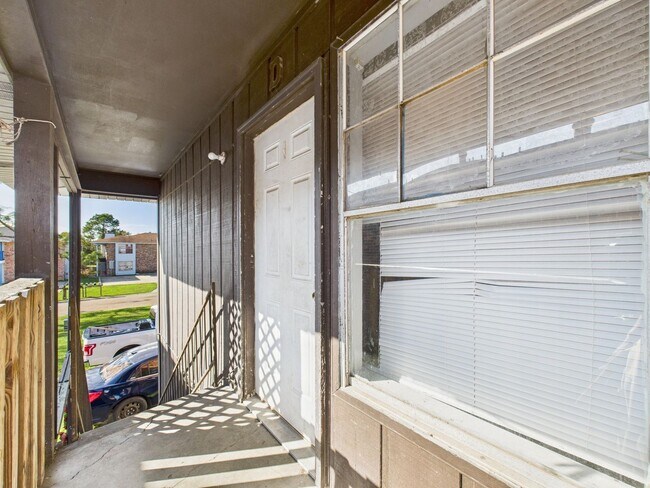 Building Photo - 109 Meudon St