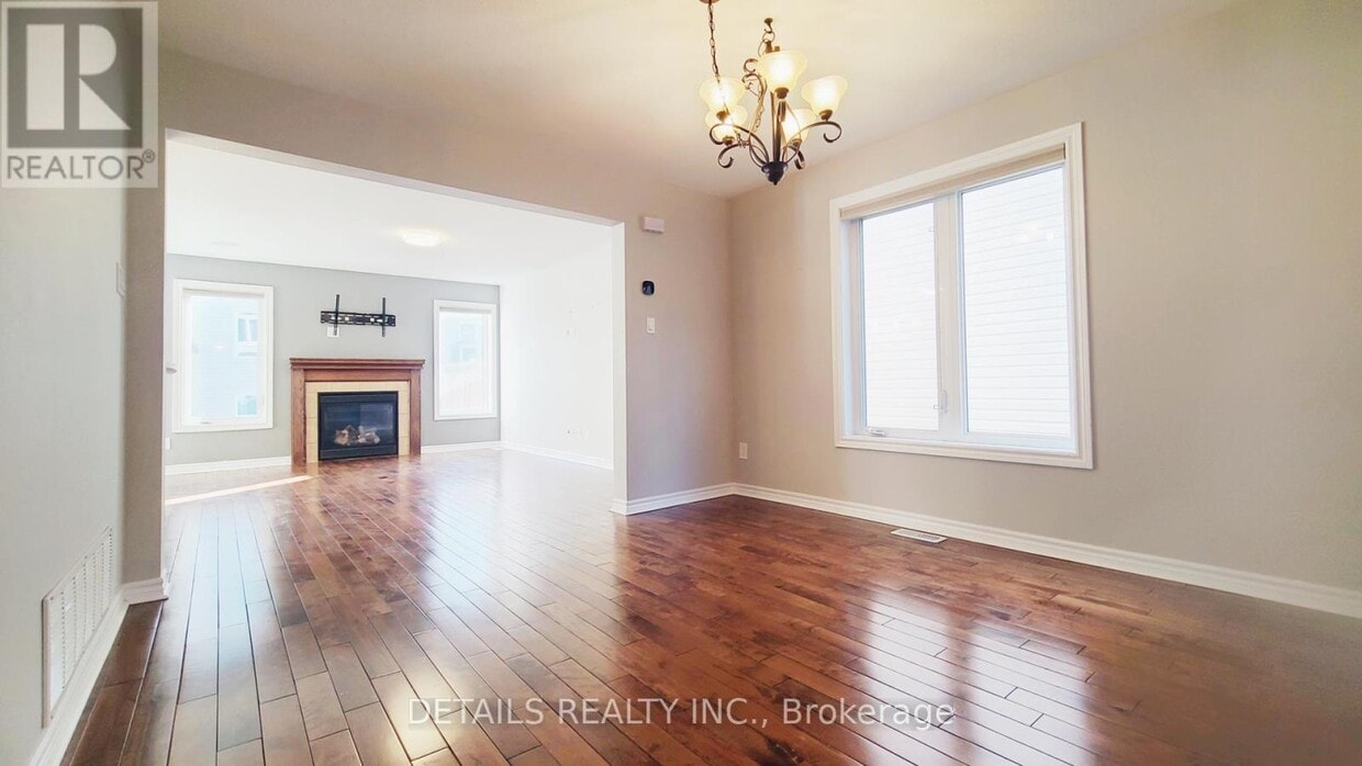 Primary Photo - 206 Aquilo Crescent