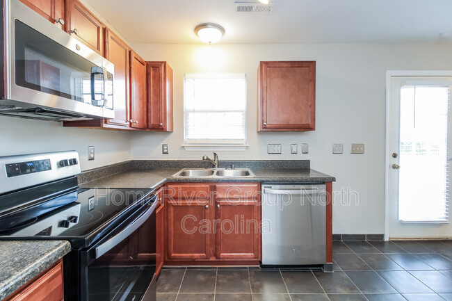 Building Photo - 5617 Harrington Village Dr
