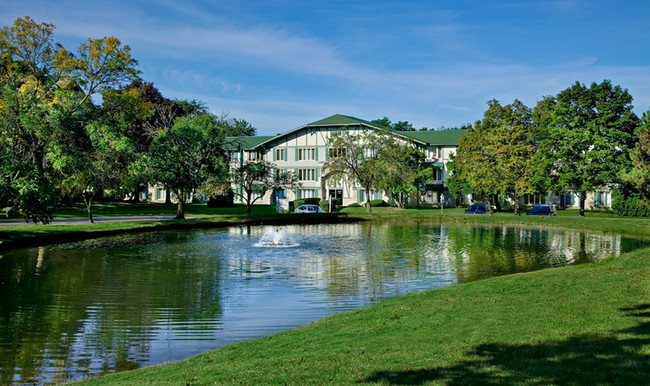 Building Photo - Schaumburg- International Village