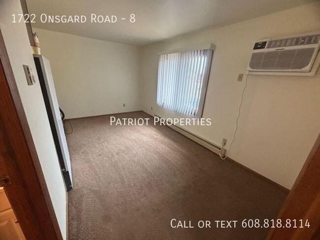 Building Photo - 1 bedroom/ 1 bath apartment in Madison, WI