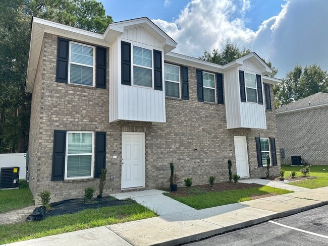 Building Photo - 2879b Jubilee Dr