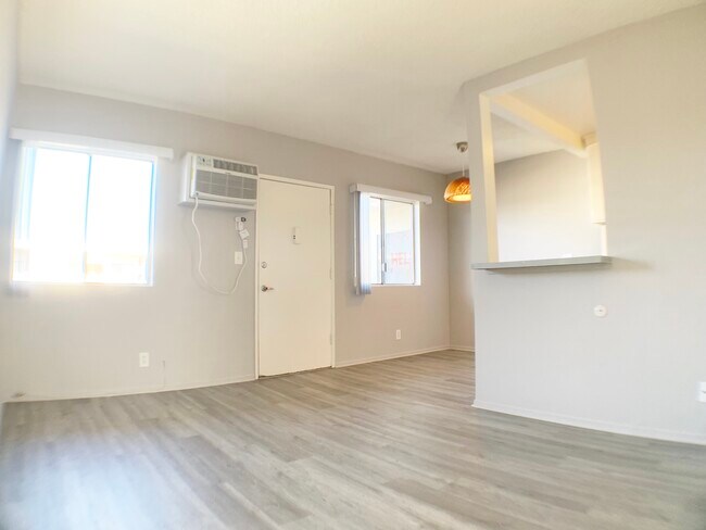 Foto del edificio - 3610 Midvale Ave